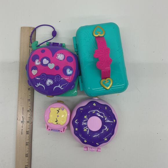 Used Polly Pocket Play Set LOT Cases Compacts Doughnut Shaped - Picture 3 of 5